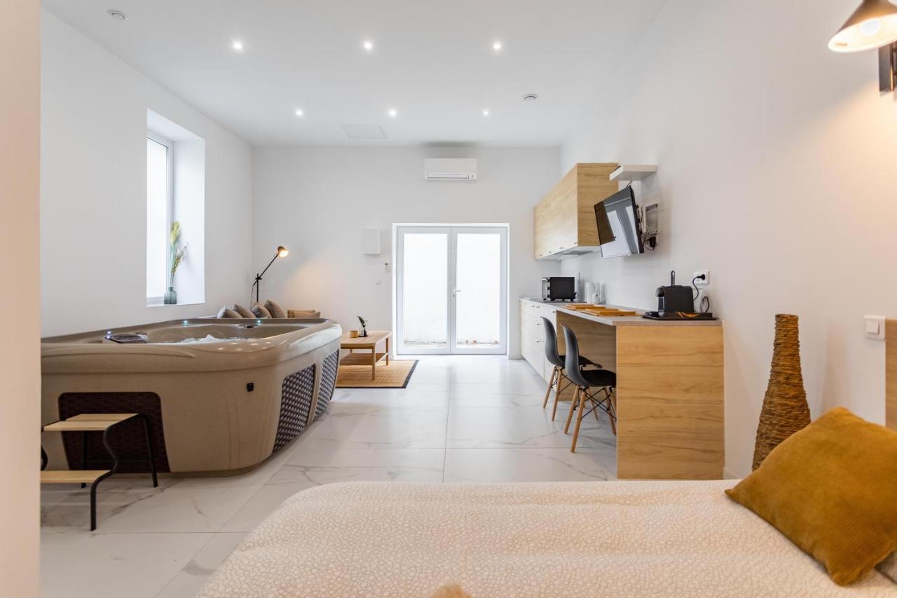 Love Room Jacuzzi Sauna Privatif Marsiglia Esterno foto