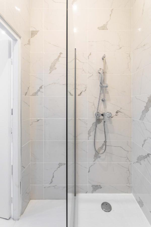 Love Room Jacuzzi Sauna Privatif Marsiglia Esterno foto