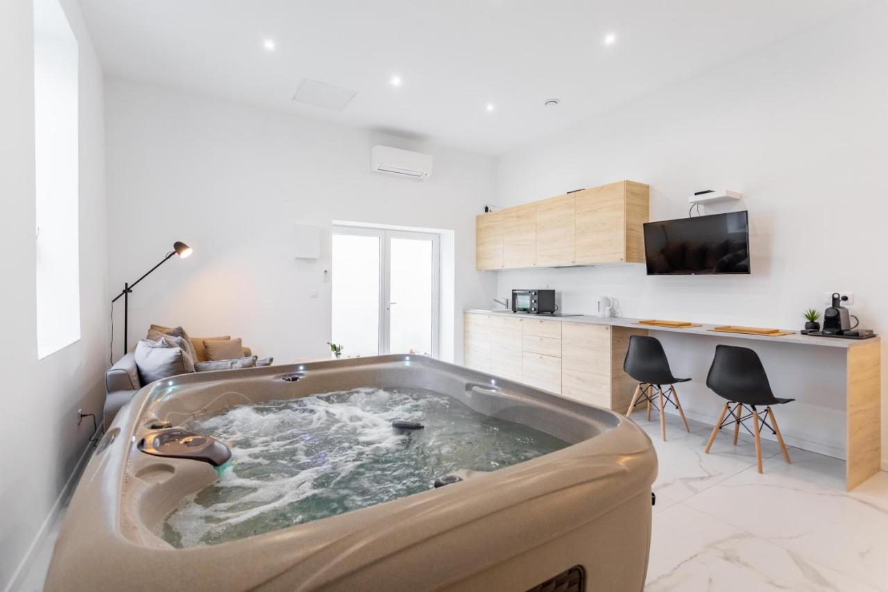 Love Room Jacuzzi Sauna Privatif Marsiglia Esterno foto